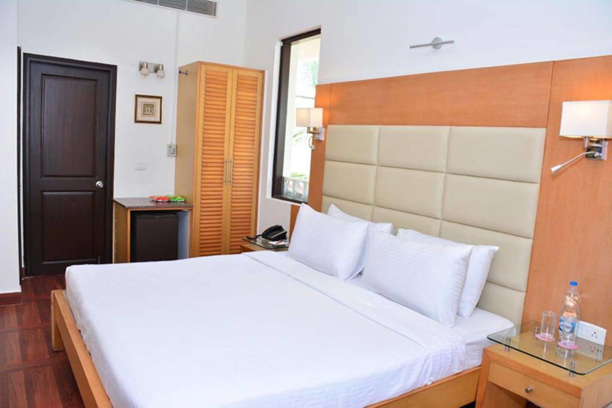 Regenta Resort, Varca Beach Eksteriør bilde